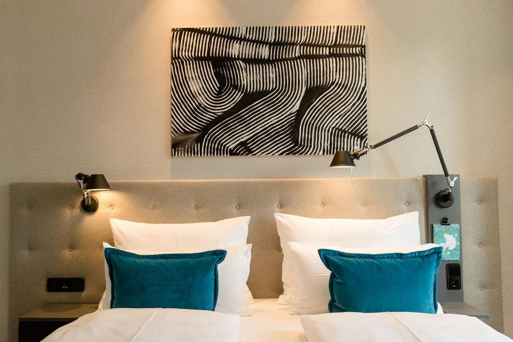 Motel One Linz-Hauptplatz Екстериор снимка