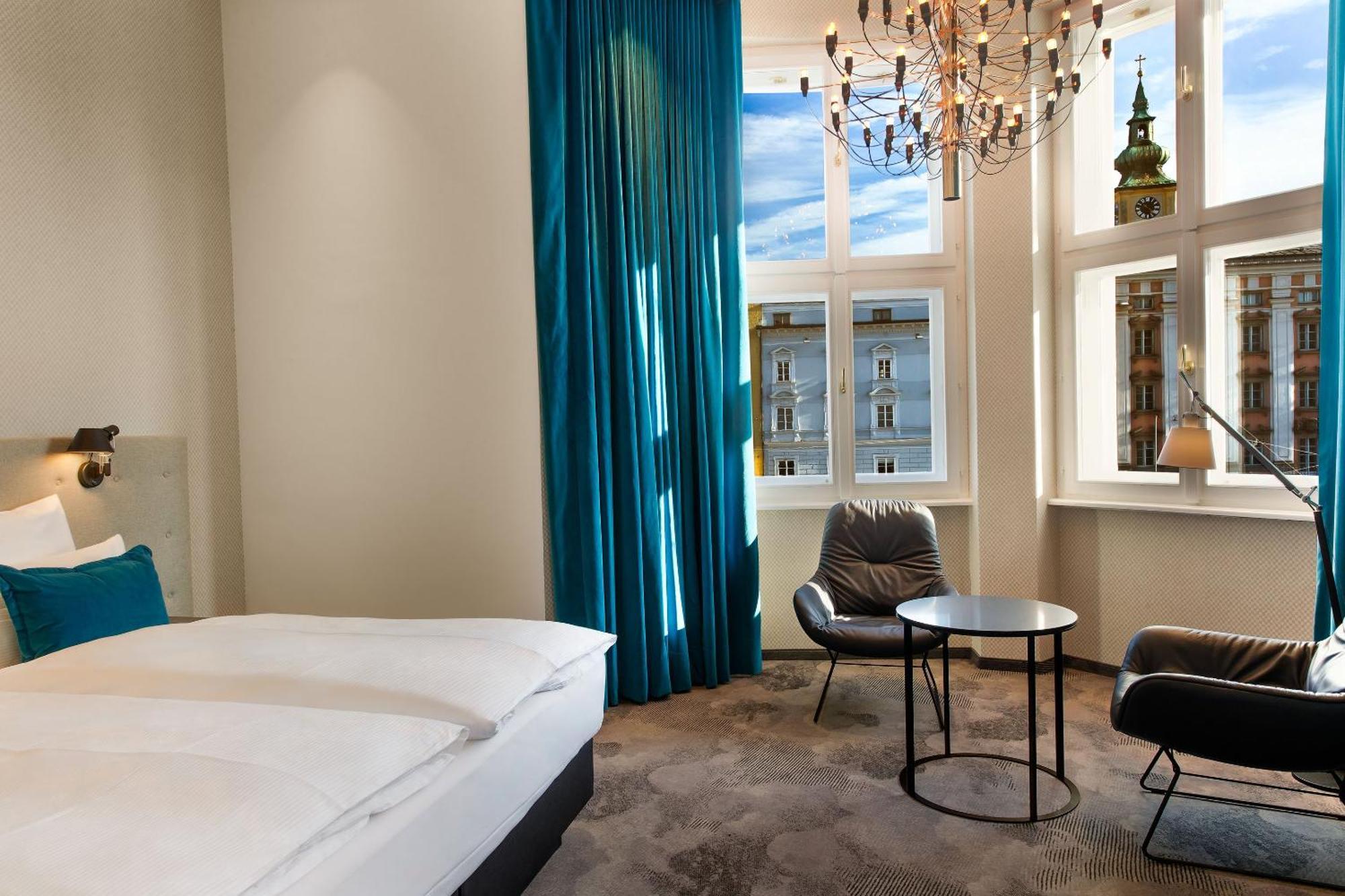 Motel One Linz-Hauptplatz Екстериор снимка