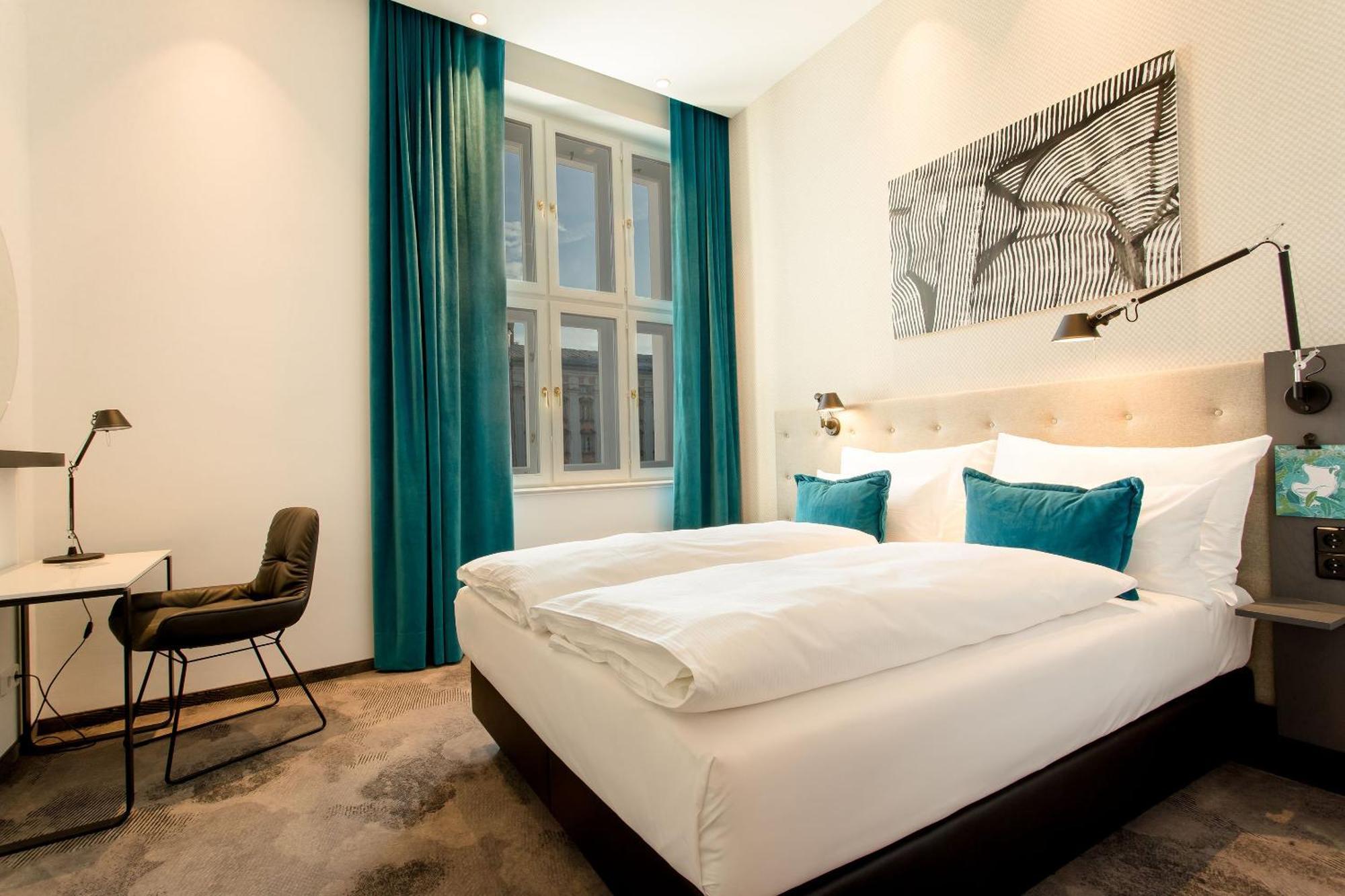 Motel One Linz-Hauptplatz Екстериор снимка