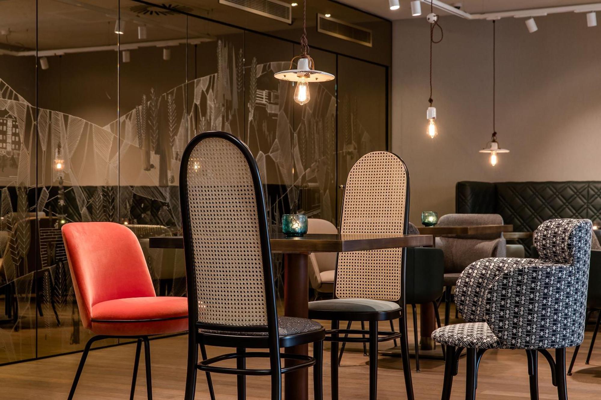 Motel One Linz-Hauptplatz Екстериор снимка